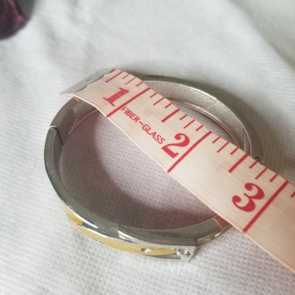 Womens Bracelet - Picture 6 of 7